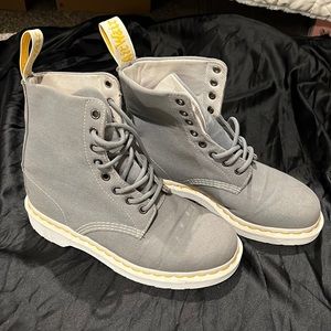 Dr.Martens Air Wair Gray boots